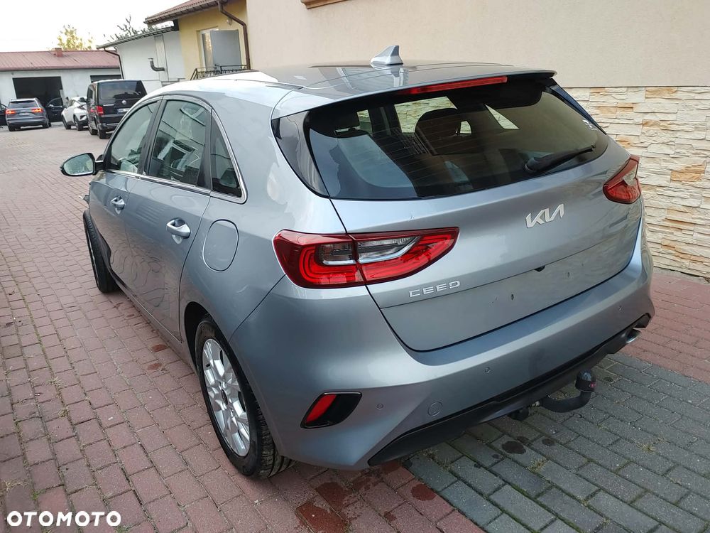 Kia Ceed - 5