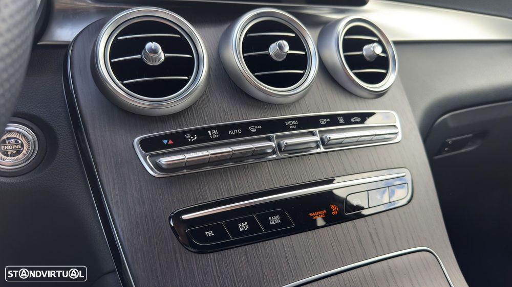 Mercedes-Benz GLC 300 de Coupe 4Matic 9G-TRONIC AMG Line - 33