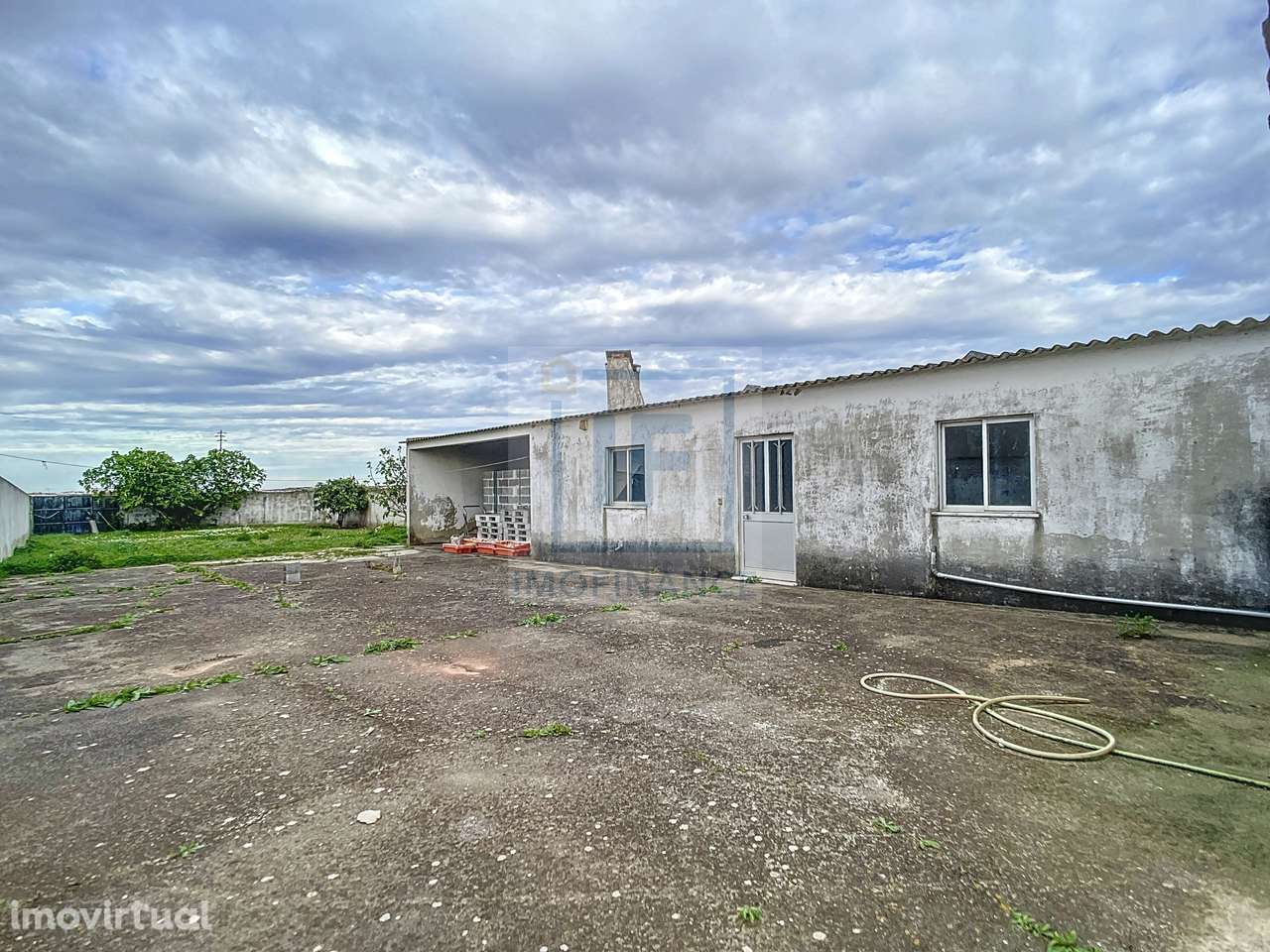 Moradia isolada com terreno - Grande imagem: 5/36