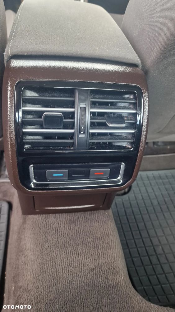 Volkswagen Passat 2.0 TDI BMT Comfortline - 12