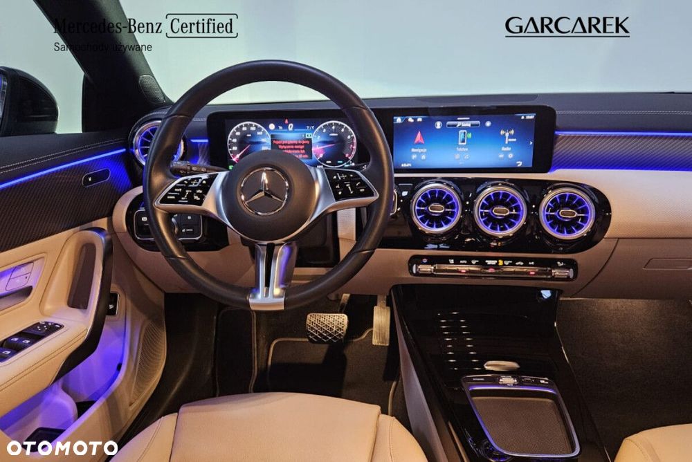Mercedes-Benz CLA - 16