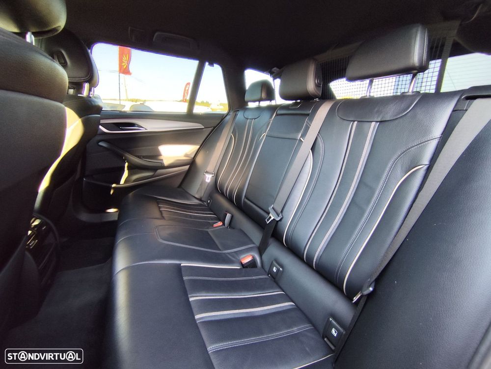 BMW 320 d Touring Pack M Auto - 29