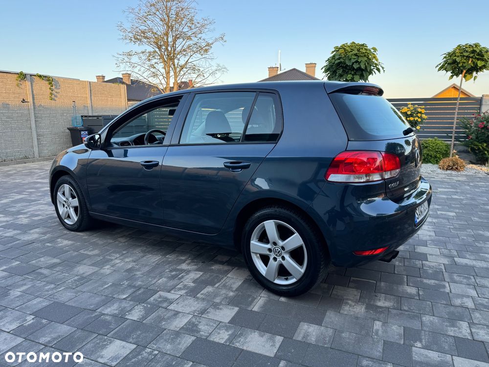 Volkswagen Golf - 18