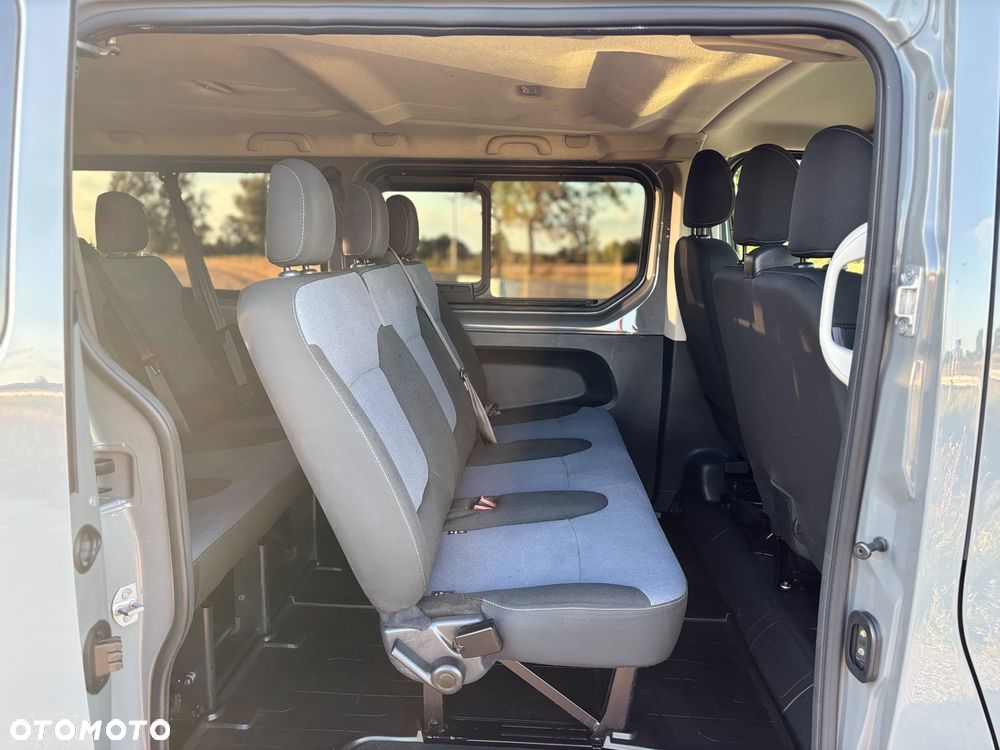 Opel Vivaro - 23