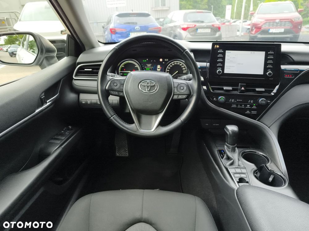 Toyota Camry 2.5 Hybrid Comfort CVT - 12