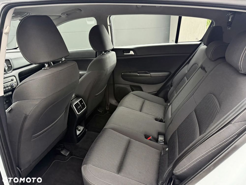 Kia Sportage 1.6 GDI Business Line 2WD - 11
