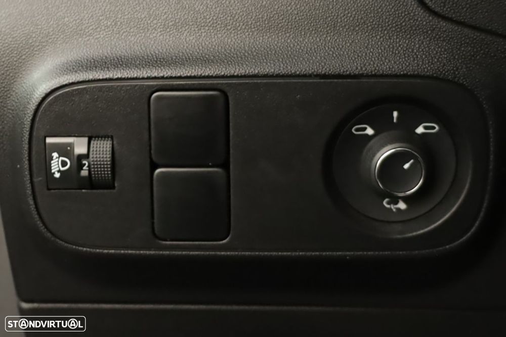 Citroën C3 1.2 PureTech Max - 19