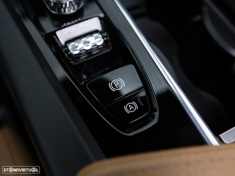 Volvo XC 60 2.0 T8 PHEV Inscription AWD - 23