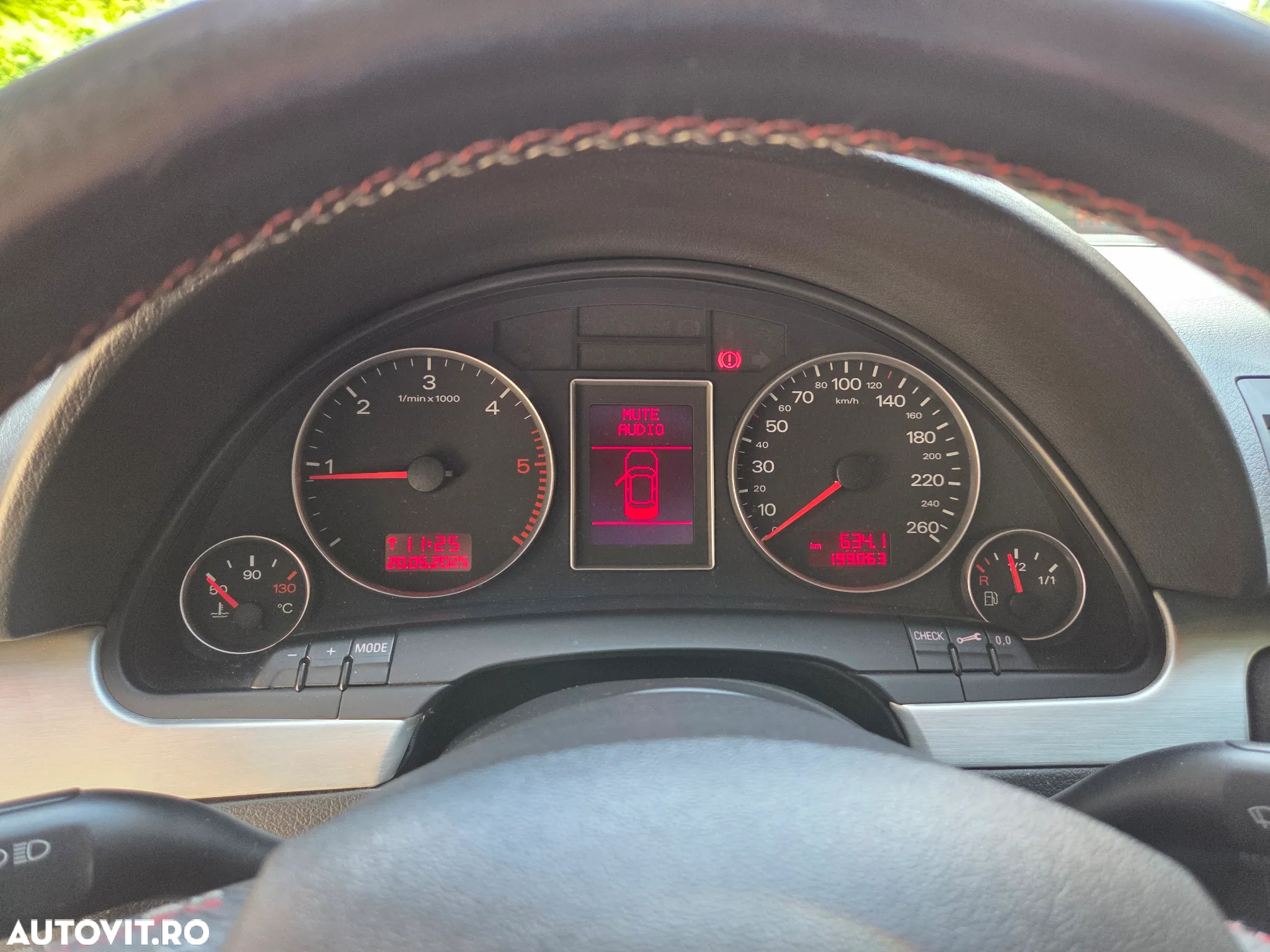 Audi A4 2.0 TDI B8 - 6