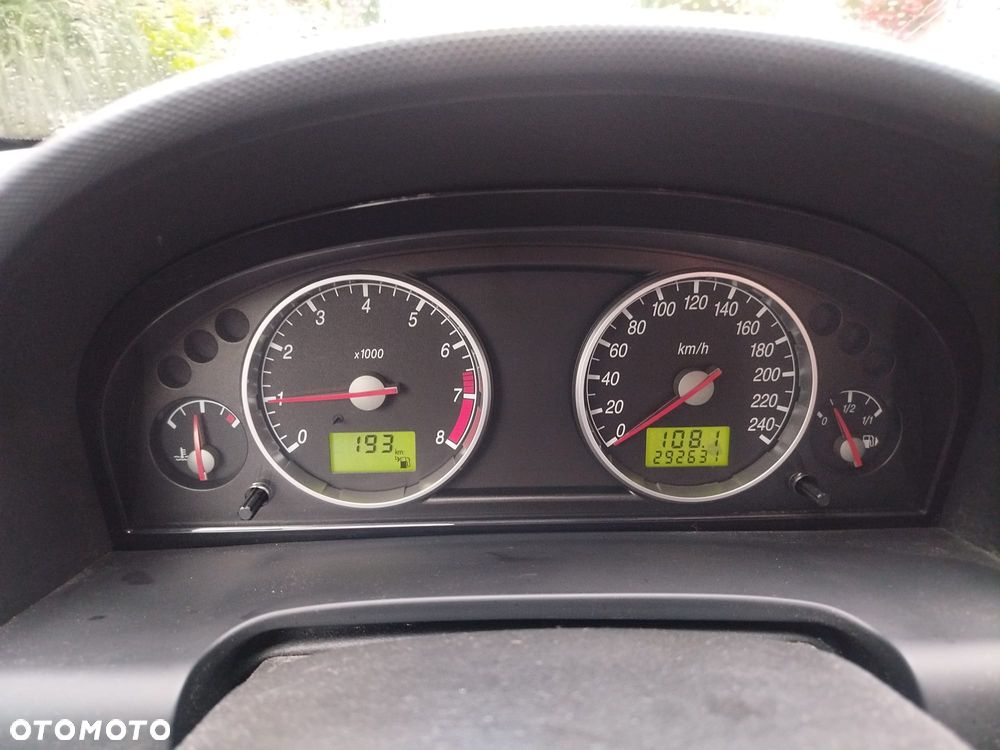 Ford Mondeo 1.8 Ghia - 20
