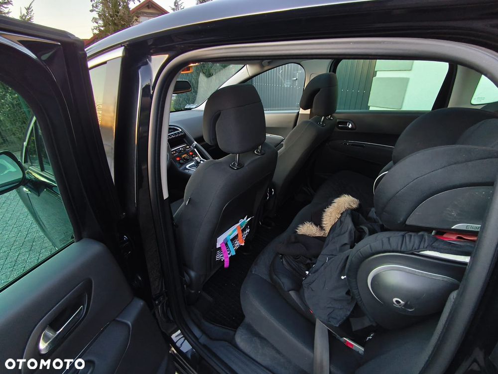 Peugeot 3008 HDi FAP 165 Automatik Allure - 24