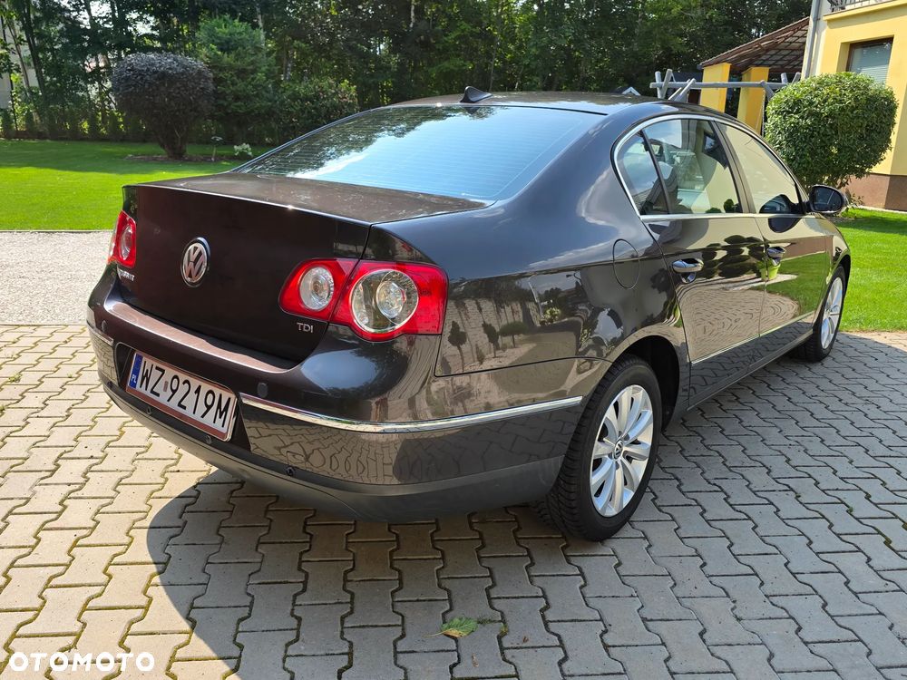 Volkswagen Passat 1.9 TDI Trendline - 3