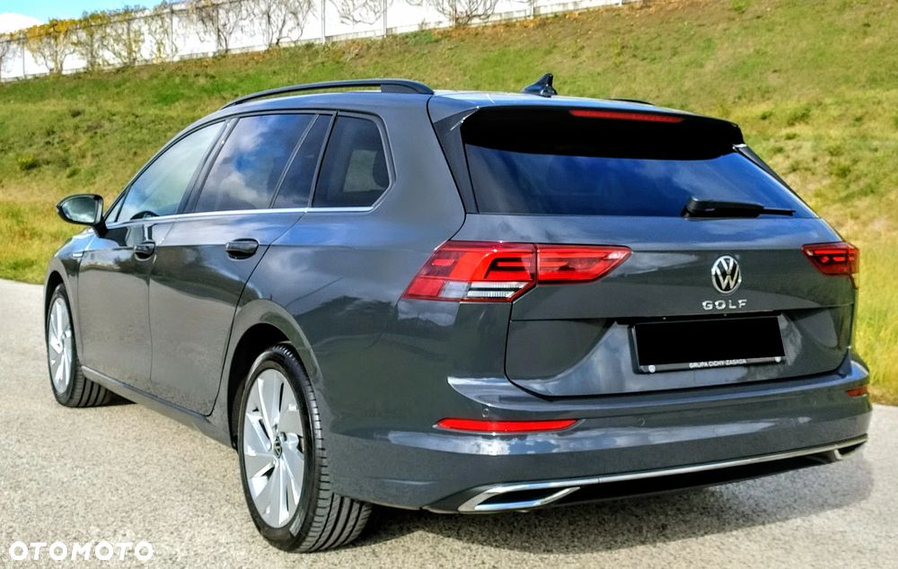 Volkswagen Golf 1.5 eTSI EVO Style DSG - 5