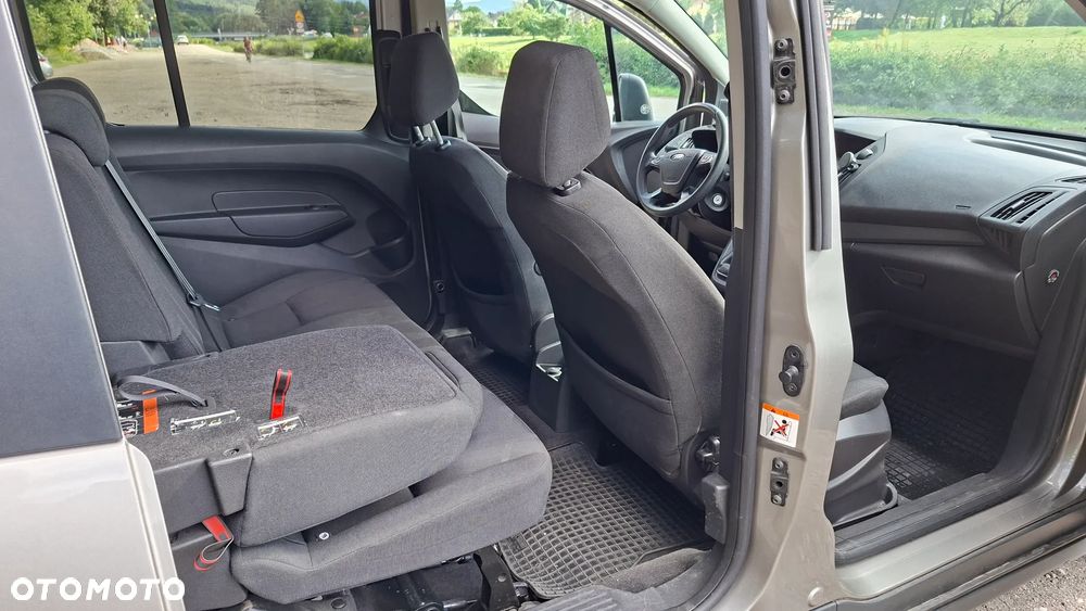 Ford Transit Connect - 10