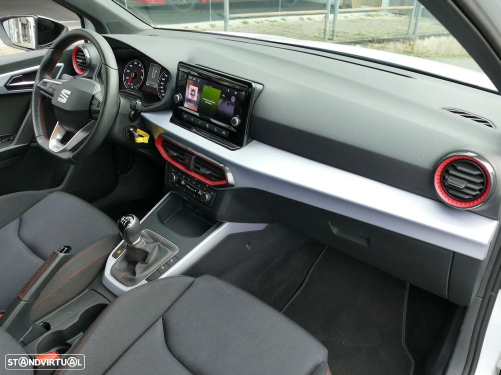 SEAT Arona 1.0 TSI FR - 29