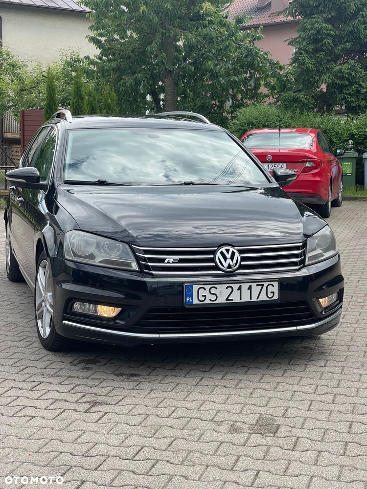Volkswagen Passat - 1