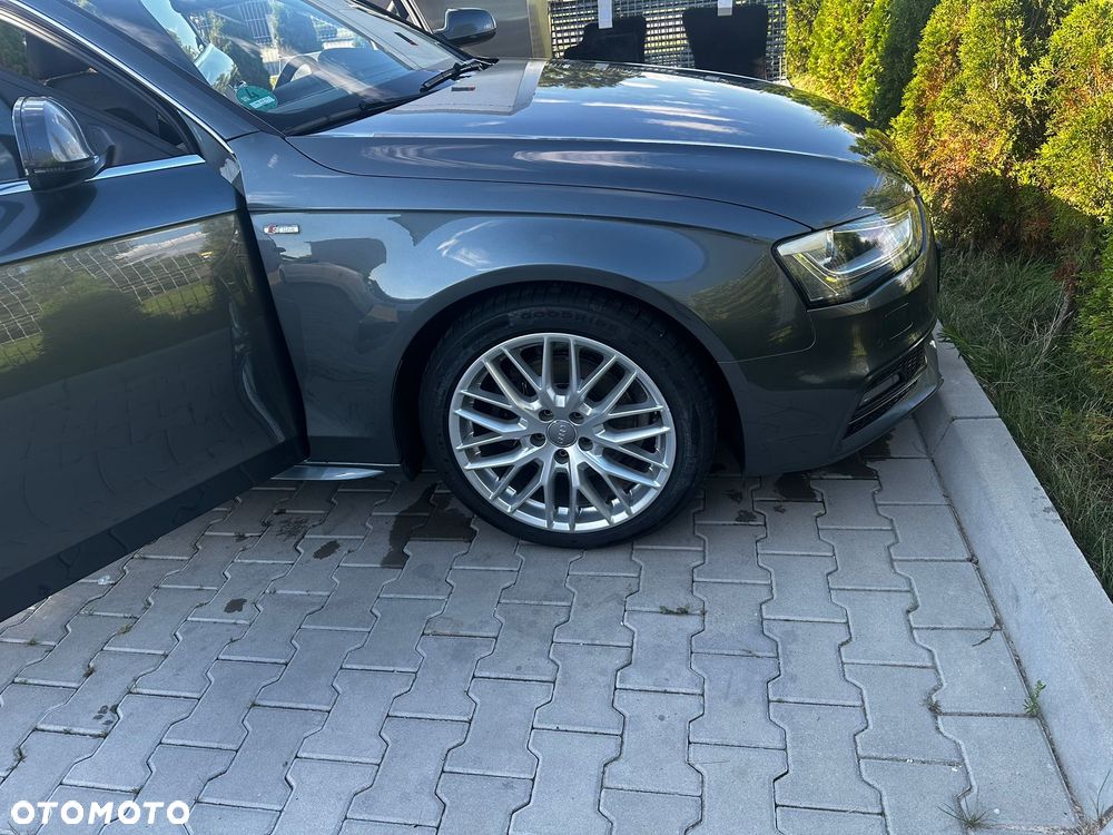 Audi A4 Avant 2.0 TDI DPF clean diesel quattro S tronic S line Sportpaket - 19