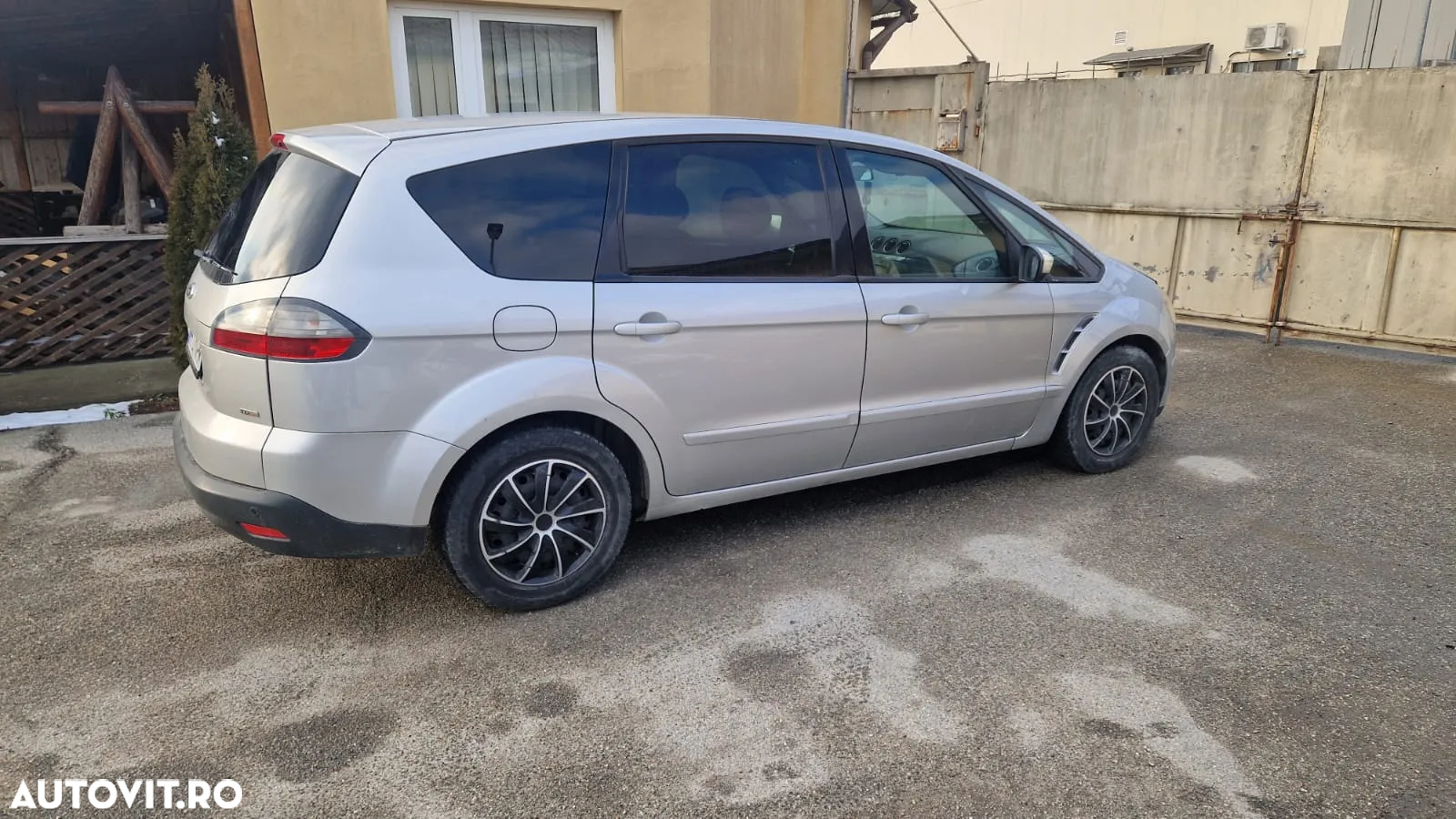 Ford S-Max - 4