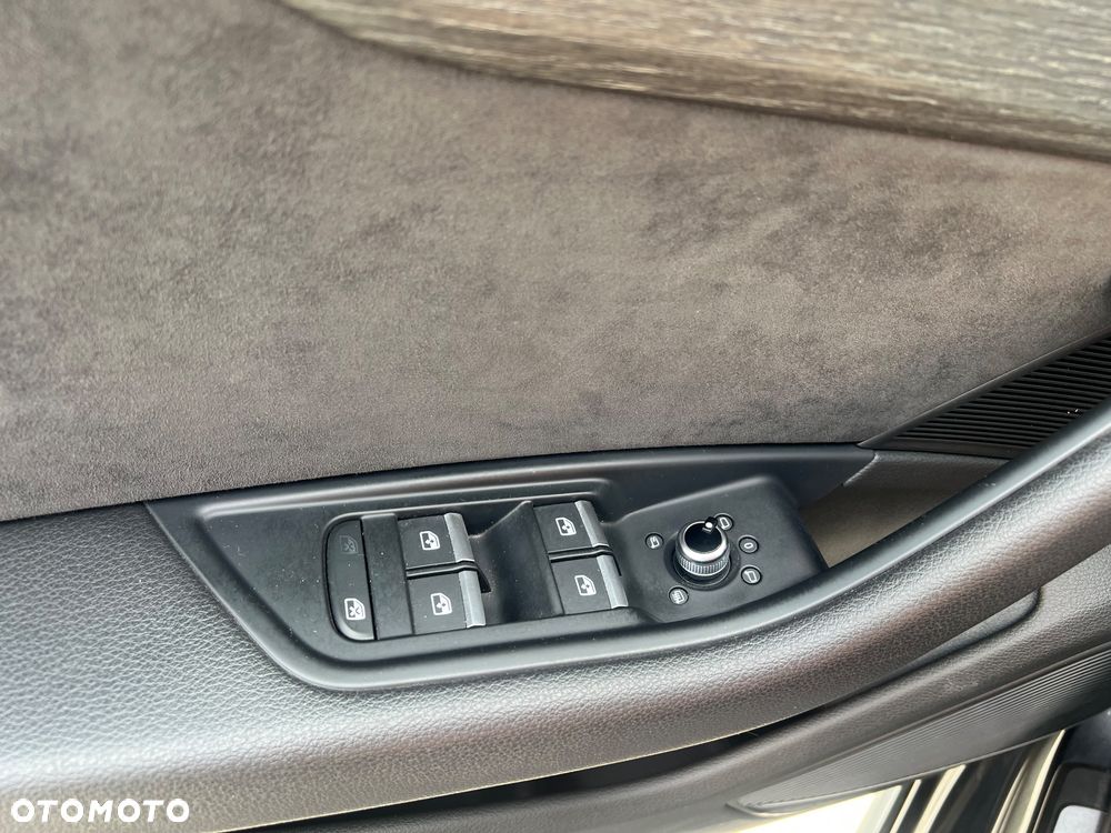 Audi A4 Avant 35 TFSI S tronic S line - 31