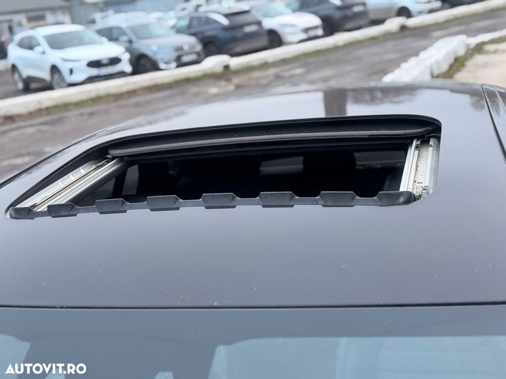 Mercedes-Benz GLC Coupe 300 4MATIC MHEV - 31