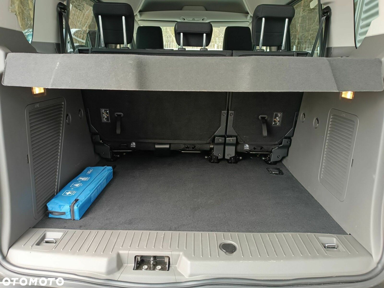 Ford Tourneo Connect 1.5 EcoBlue Trend PowerShift - 34