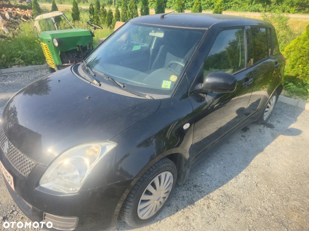 Suzuki Swift - 3