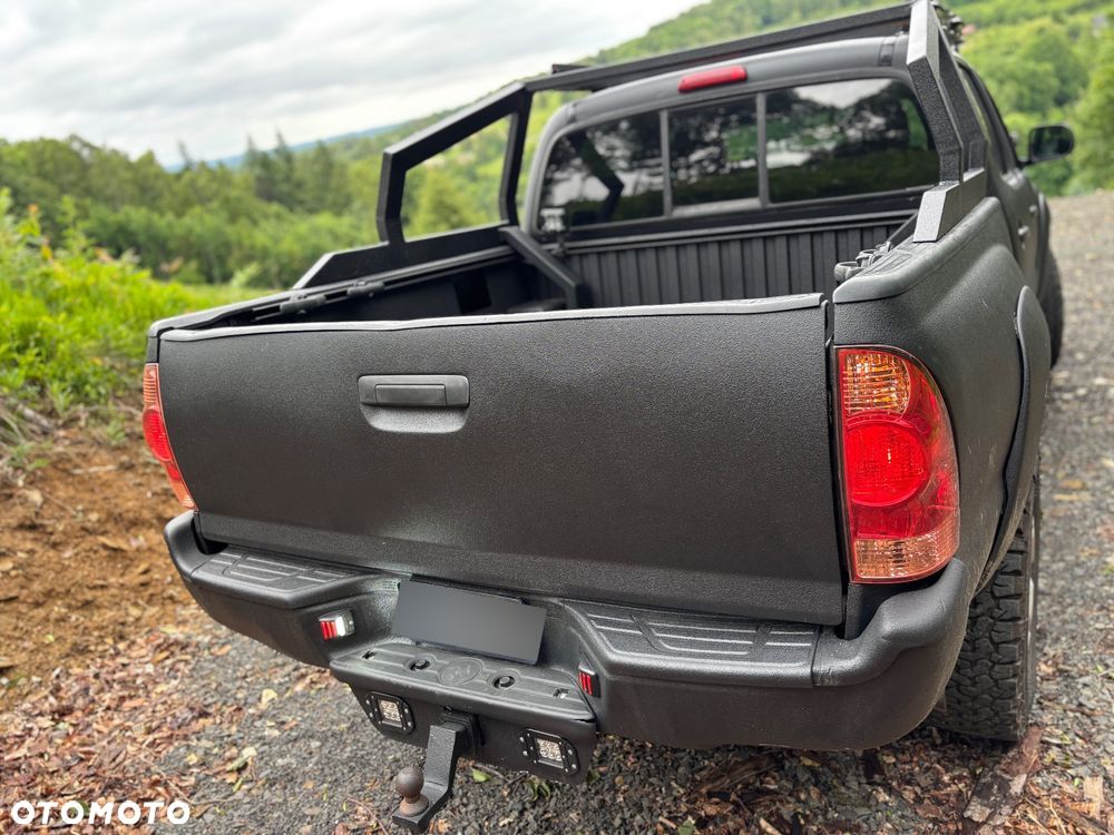 Toyota Tacoma - 5
