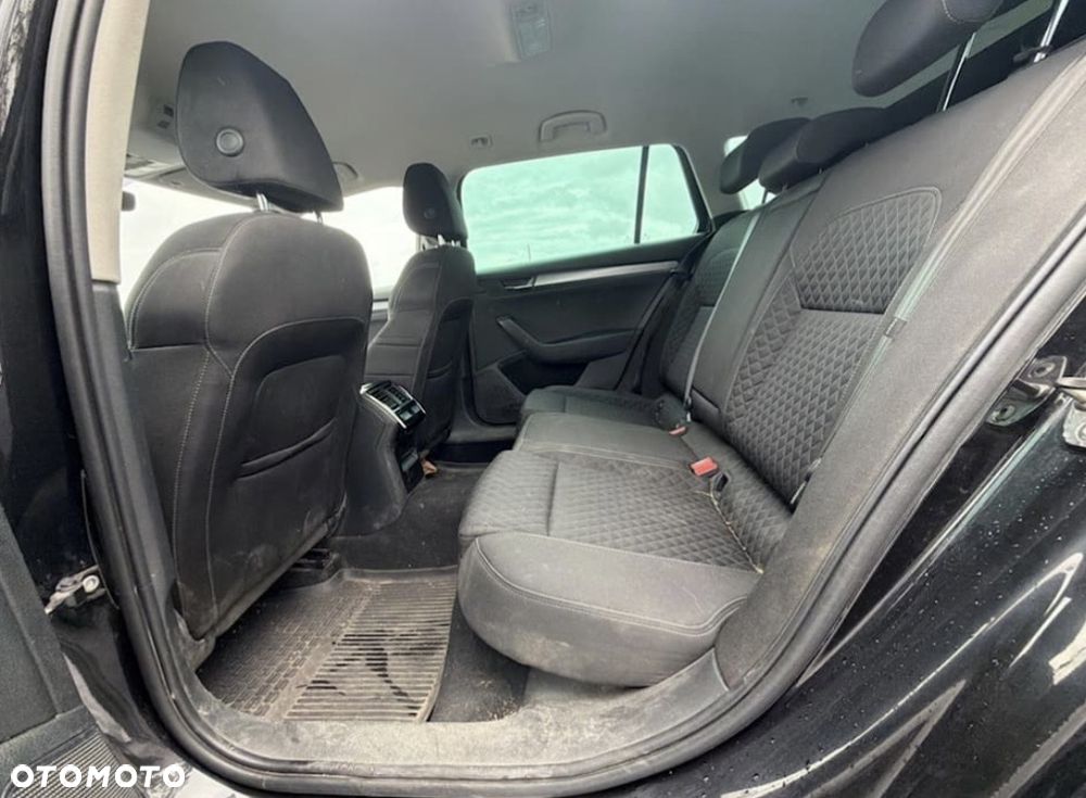 Skoda Superb 2.0 TDI Active DSG - 7