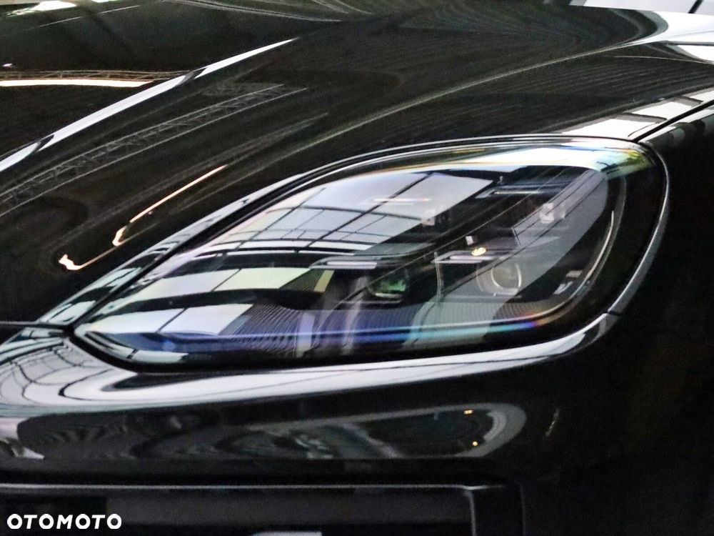 Porsche Cayenne - 18