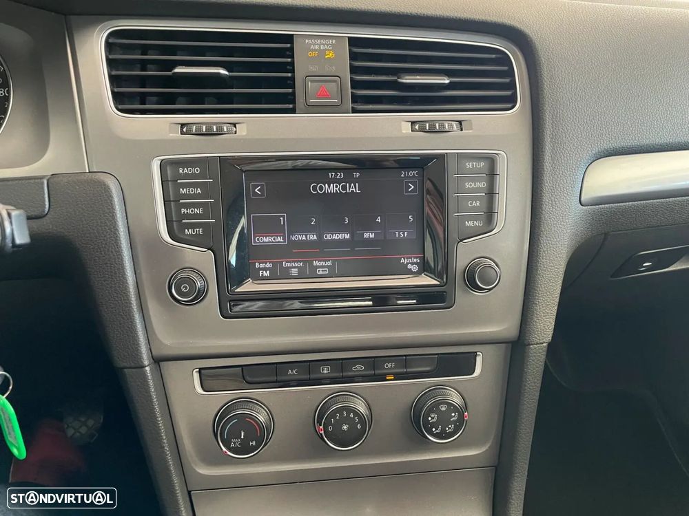 VW Golf - 12