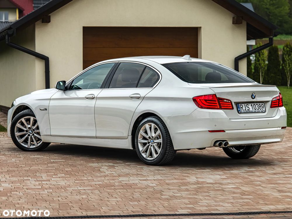 BMW Seria 5 520d Sport-Aut - 29
