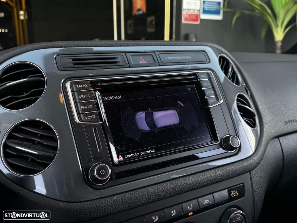 VW Tiguan 2.0 TDi Cup BlueMotion - 26