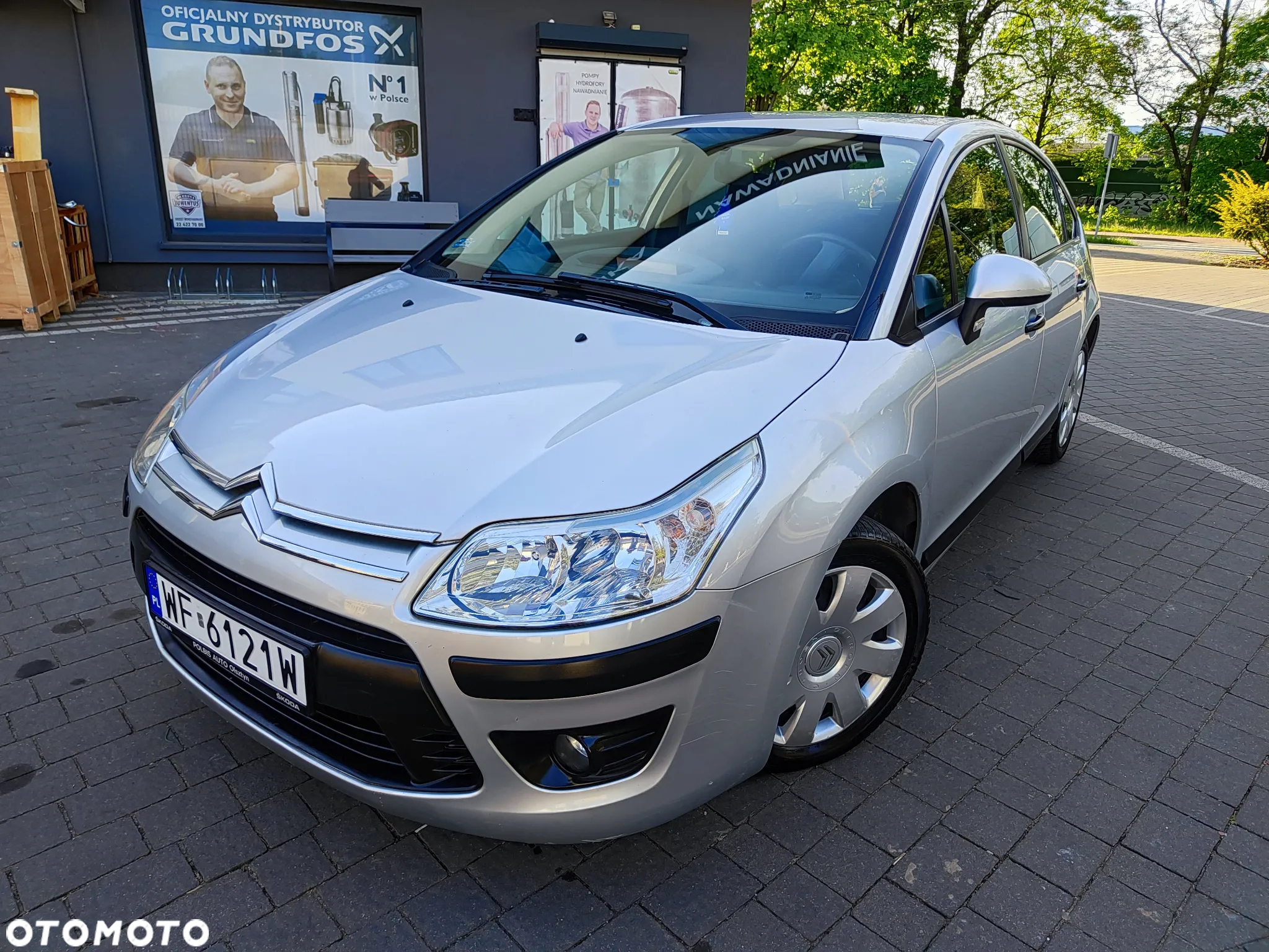 Citroën C4 1.4 16V X - 2