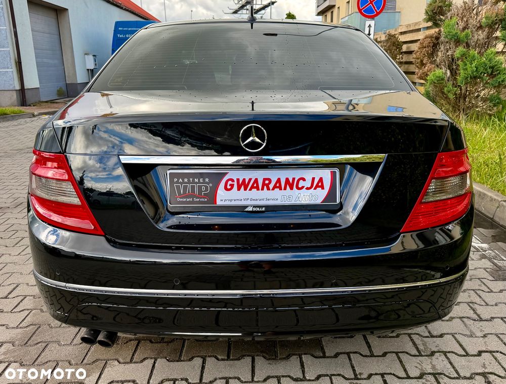 Mercedes-Benz Klasa C 180 BlueEFFICIENCY 7G-TRONIC Avantgarde - 16