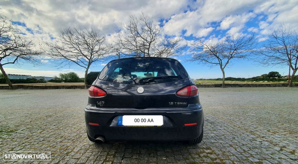 Alfa Romeo 147 1.6 TS - 11