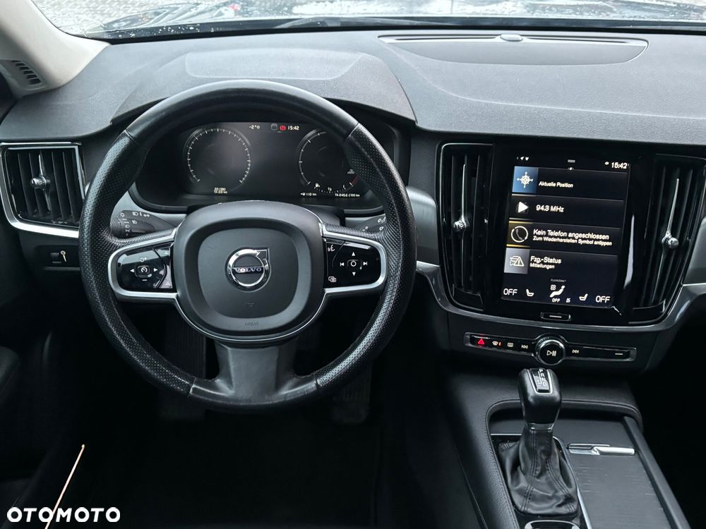 Volvo V90 D5 AWD Geartronic Momentum - 17