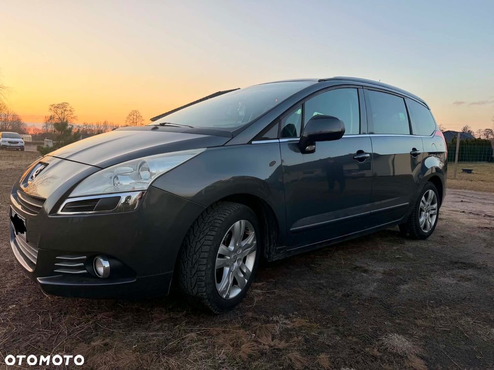 Peugeot 5008 - 5