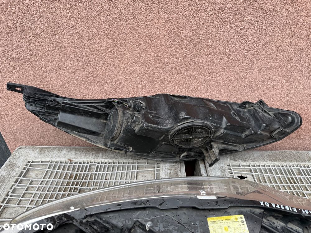 Lampa przednia FORD FIESTA MK7 SOCZEWKI KOMPLET EUROPA ORYGINALNE HELLA - 4