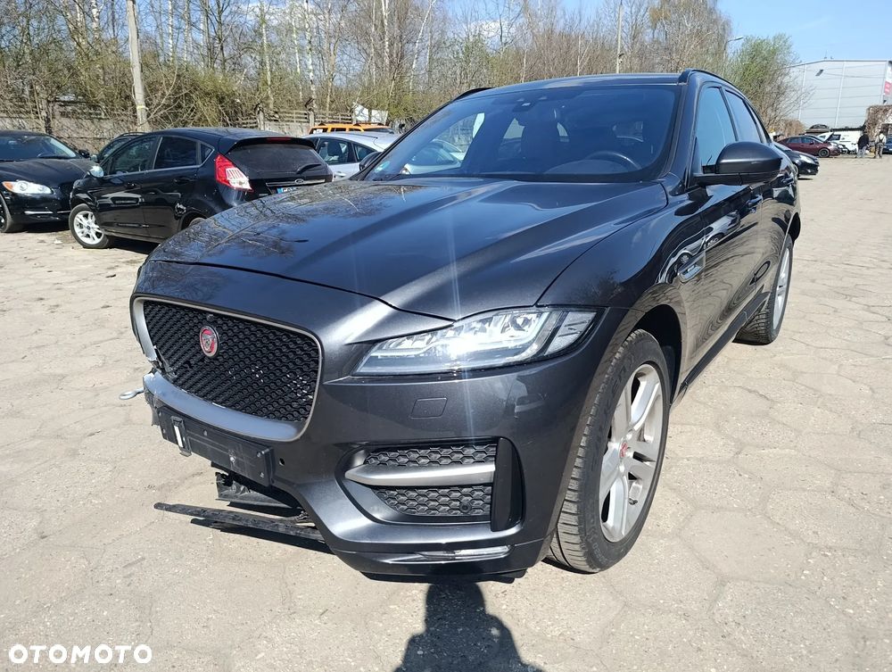 Jaguar F-Pace D300 AWD R-Dynamic SE - 4