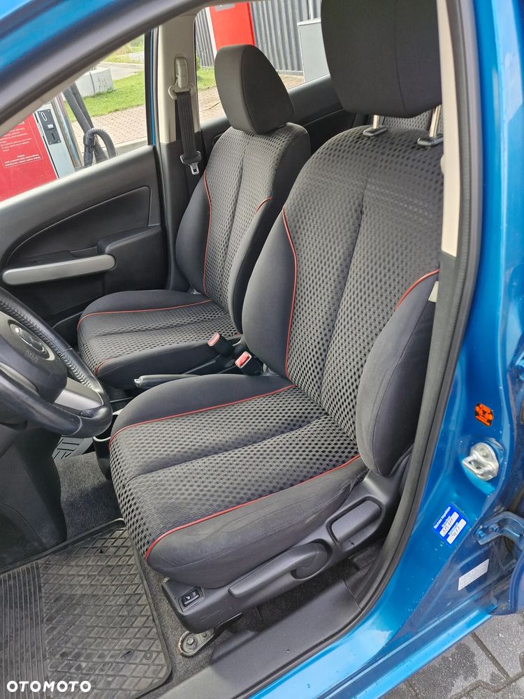 Mazda 2 - 15