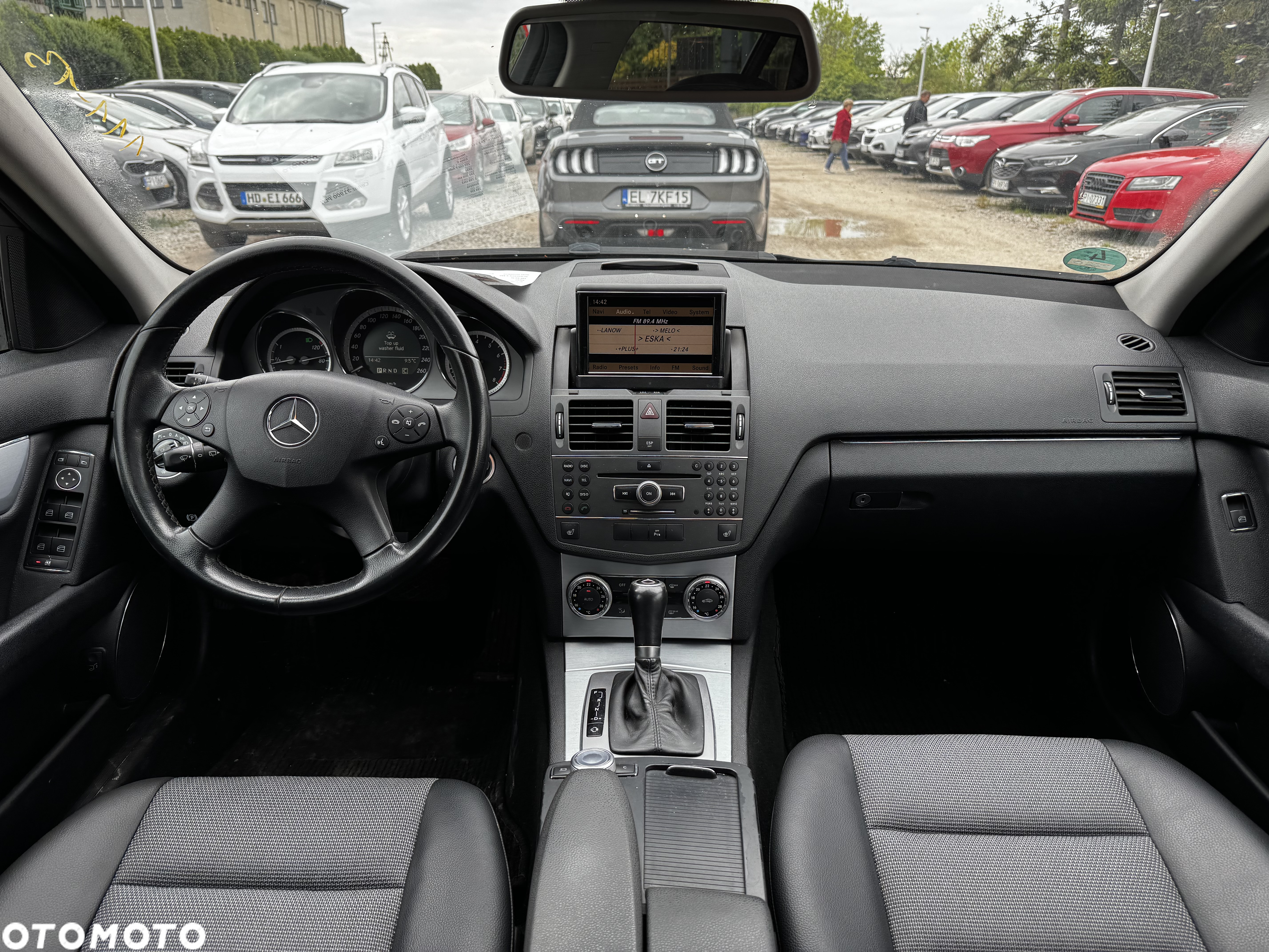 Mercedes-Benz Klasa C 250 CGI T Automatik BlueEFFICIENCY Avantgarde - 23