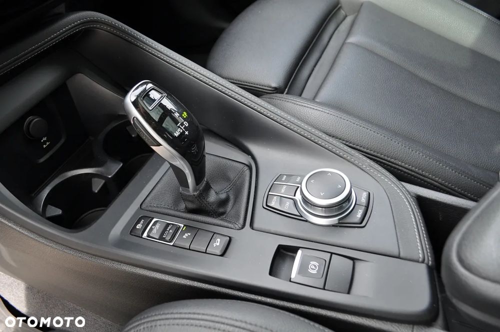 BMW X1 xDrive25i GPF Sport Line sport - 22