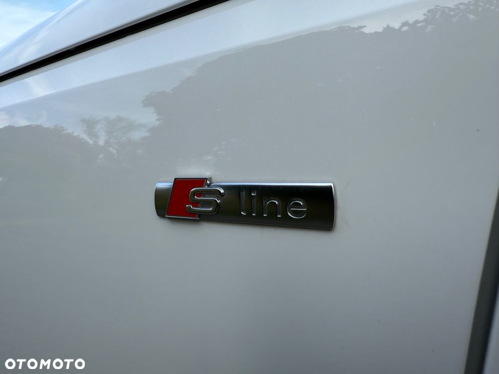 Audi A4 Avant 35 TDI S tronic - 10