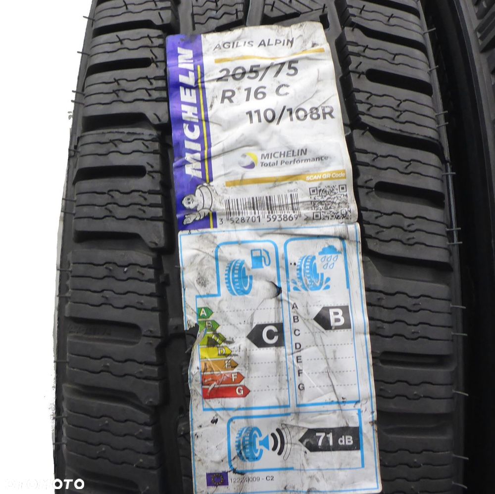 Opony 205/75/16C Michelin 205/75R16C 110/108R Zimowe 2017 Nieużywane - 2