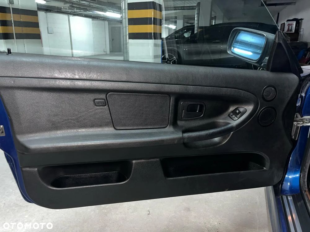 BMW Seria 3 323i - 16