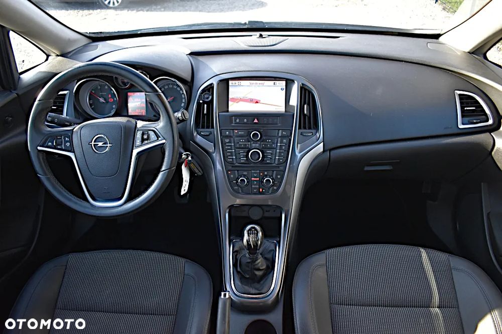 Opel Astra 1.7 CDTI Cosmo - 6