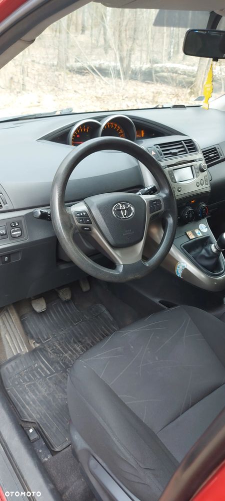 Toyota Verso 1.6 Luna - 27