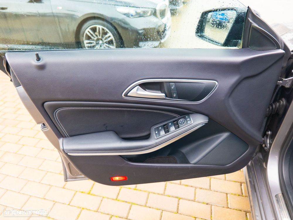 Mercedes-Benz CLA 200 d Shooting Brake Urban Aut. - 10