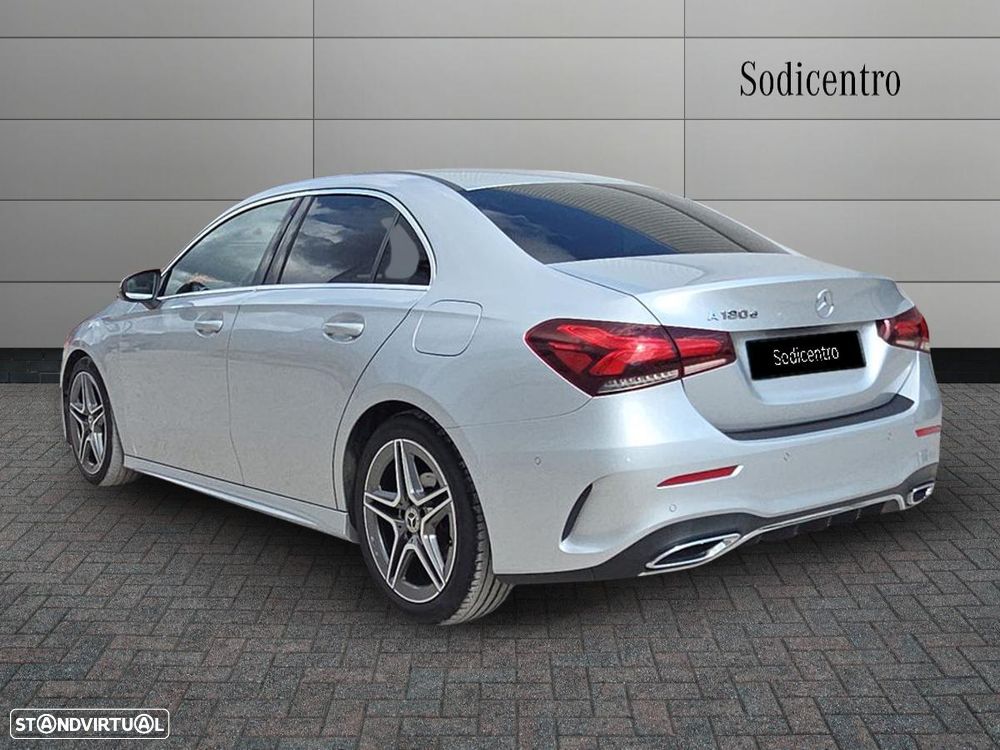 Mercedes-Benz A 180 Limousine d AMG Line Aut. - 4