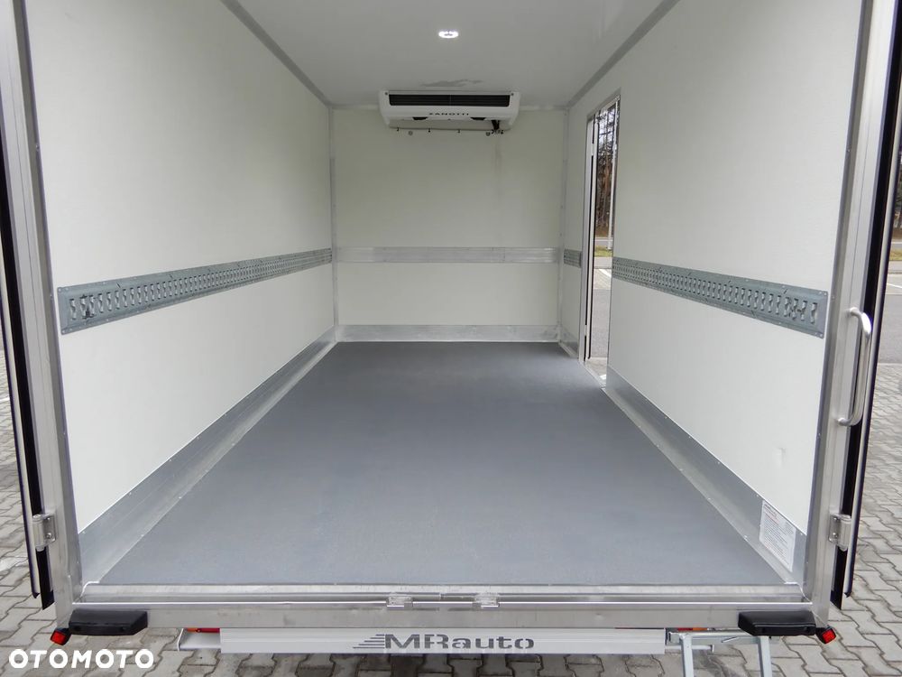 Fiat Ducato Serii 8 MAXI Wzmacniany 2.2 MultiJet3 H3-POWER 160 KM Chłodnia 4226 mm 8 Euro Palet Boczne Drzwi Agregat Zanotti -20*C Android Auto Carplay Stan Auta JAK NOWY POLECAM - 27